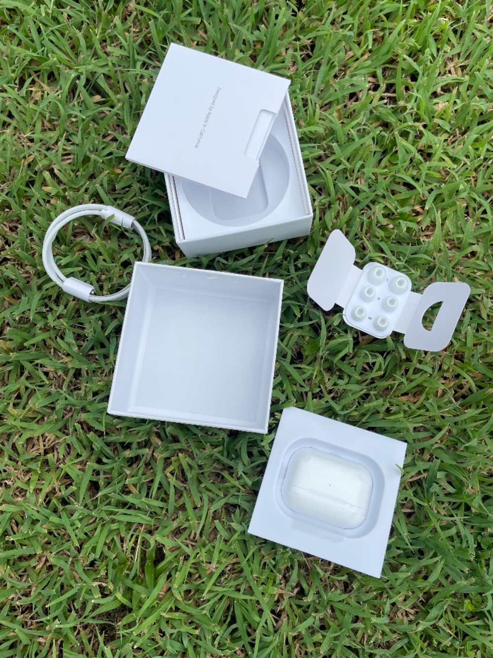 AirPods Pro 2 (NEW)